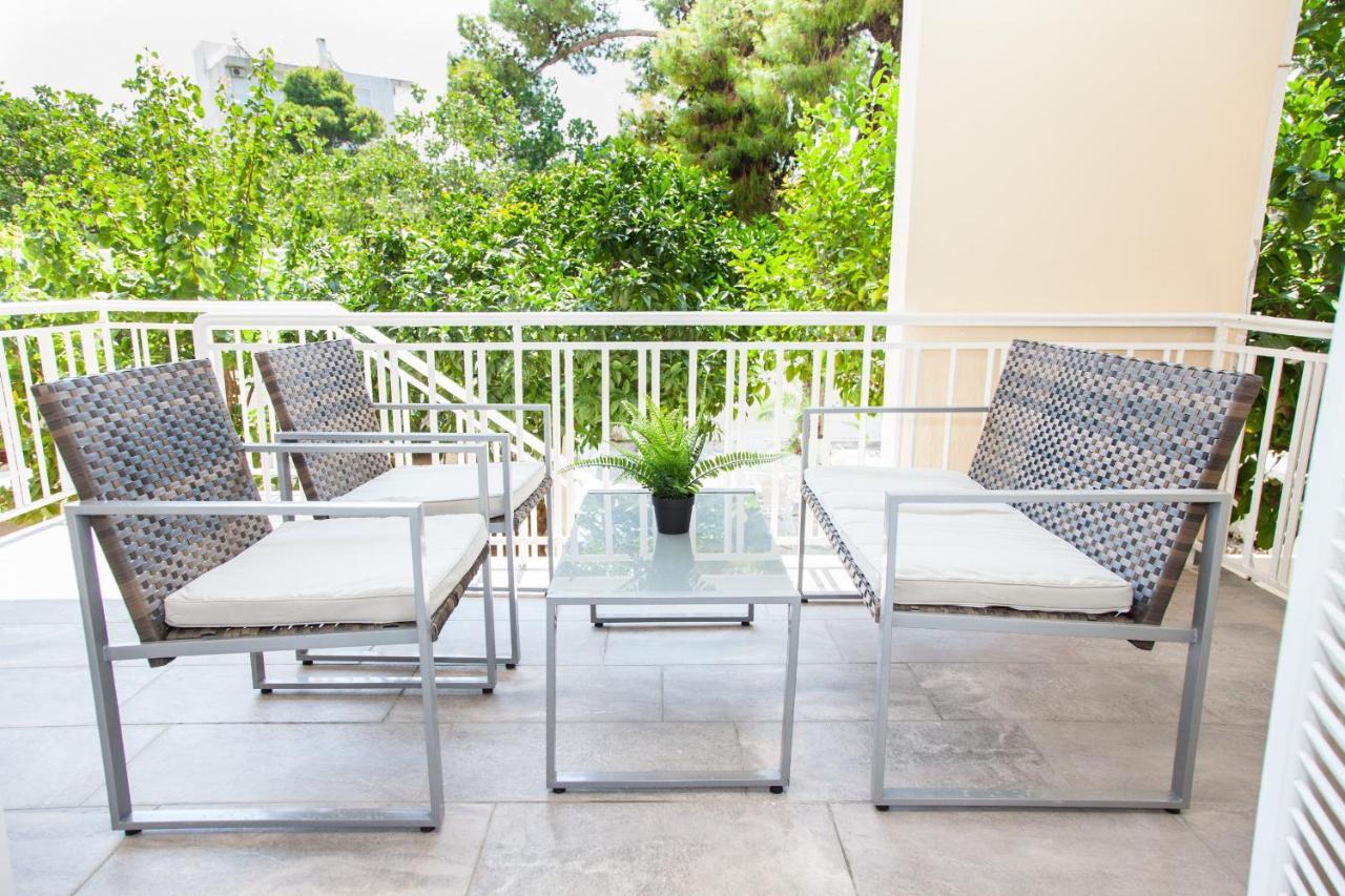 Sunny And Minimal Apt In Glyfada With 3 Bdrm เอเธนส์ ภายนอก รูปภาพ