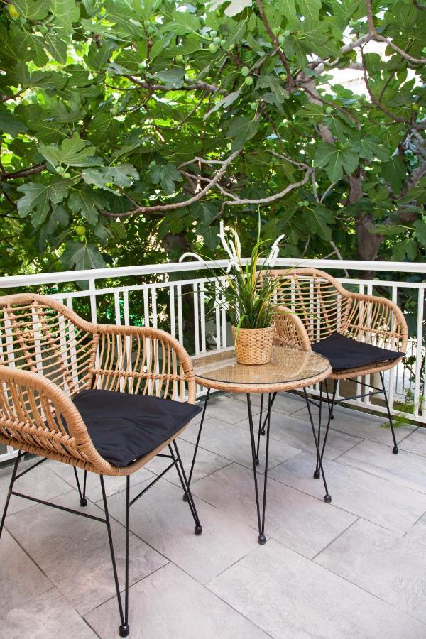 Sunny And Minimal Apt In Glyfada With 3 Bdrm เอเธนส์ ภายนอก รูปภาพ